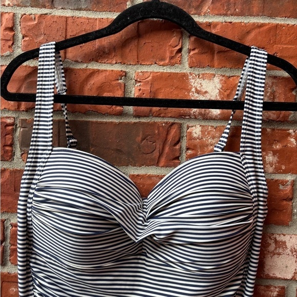 Niptuck 12 Multifit Cup Navy Stripe Ruched One Peice Swim Bathing Suit Pinup - Picture 3 of 11